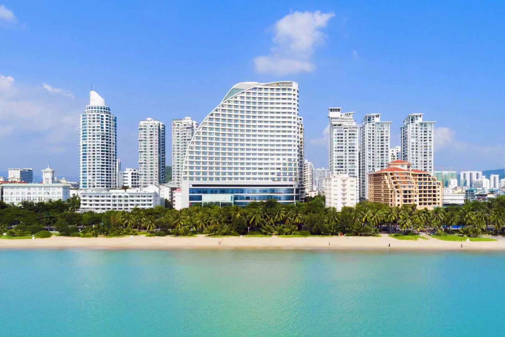 2022年5月,与三亚福朋喜来登酒店业主海南中港诚实业有限公司二次签约。